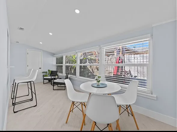3 bed, 1200 sqft, $3,000 — Photo 4