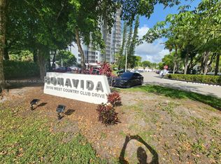 20100 W Country Club Dr APT 508, Aventura, FL 33180