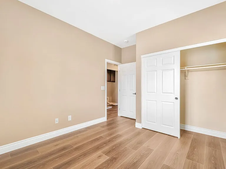 7616 Perla Del Mar Ave — Photo 15