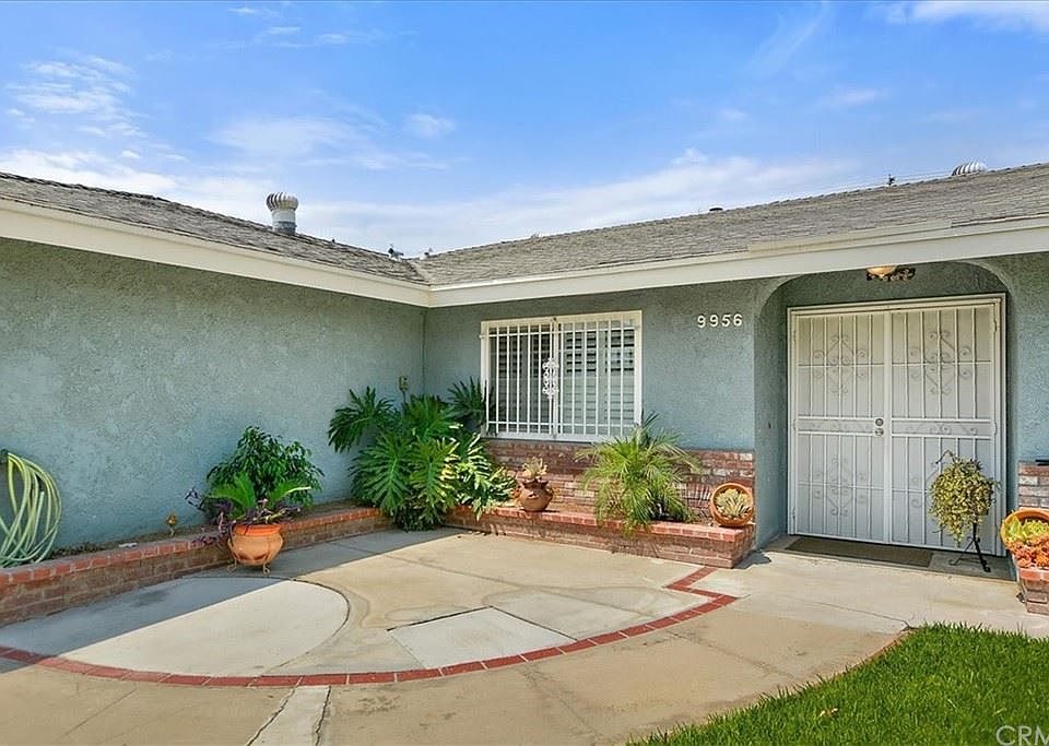 1st image of 9956 Cypress Ave