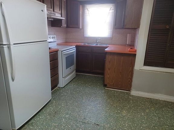 3rd image of 3074 E Atherton Rd