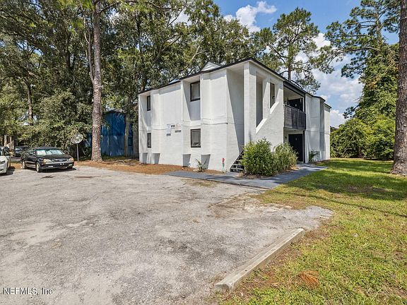 2nd image of 5123 WESTCHASE Court