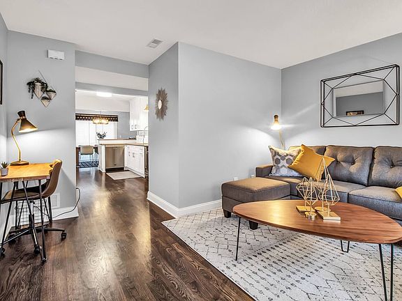 4th image of 351 Connecticut St
