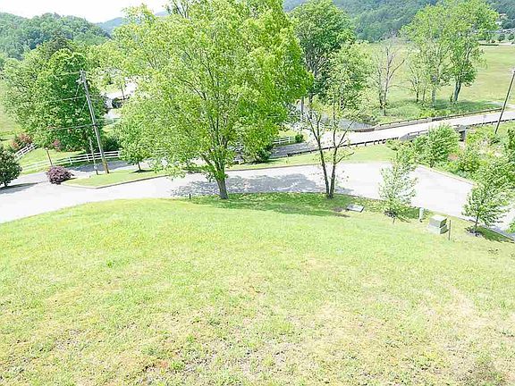 2nd image of LOT 4 Mountain Lodge Way
