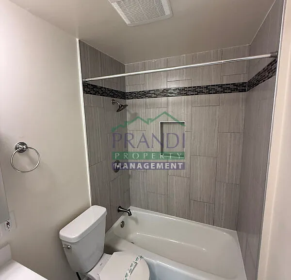 1208 Sir Francis Drake Blvd #6 — Photo 7