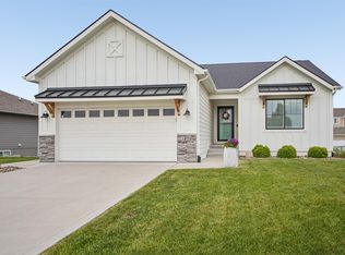 1804 NW 31st St, Ankeny, IA 50023