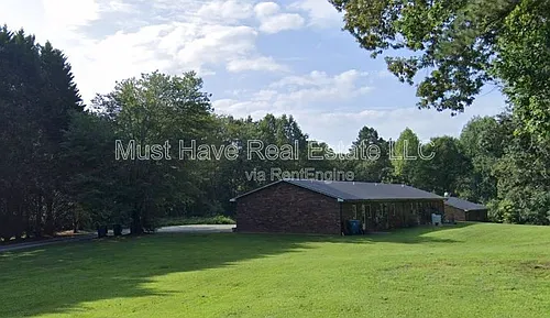 3715 Panda Ln #3 Photo 1
