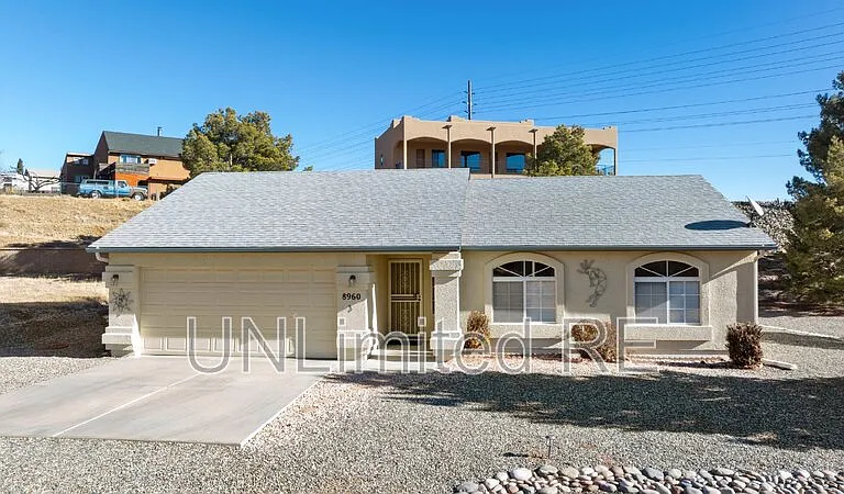 8960 E Volcano Dr — Photo 2