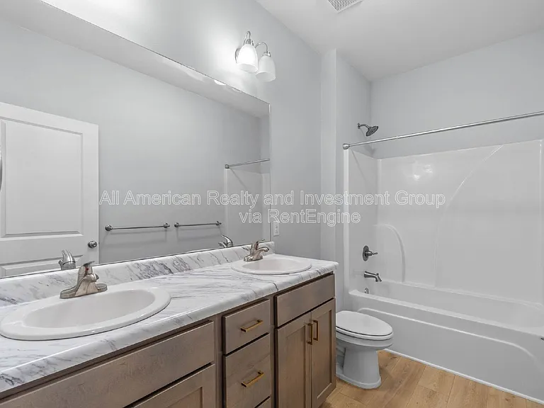 181 Johnson Ct — Photo 18