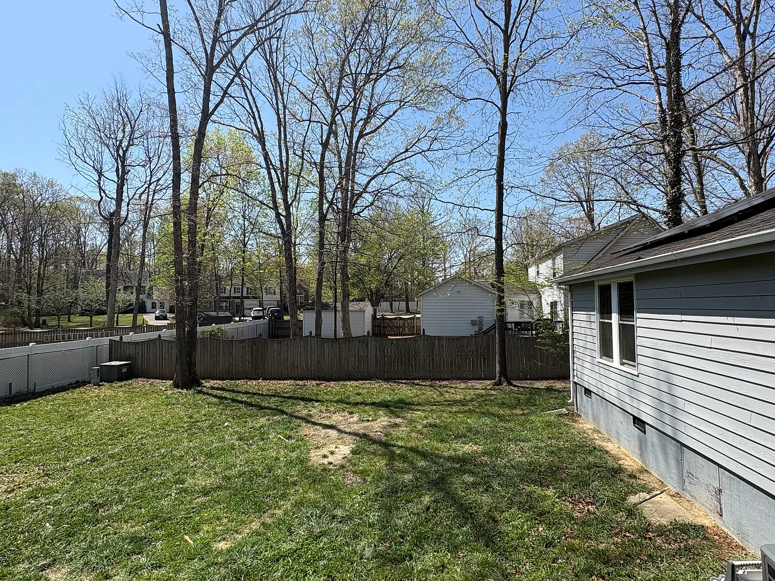 3 bed, 1334 sqft, $2,600 — Photo 3