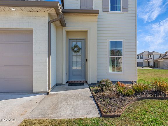 3rd image of 115 Grays Landing Ln