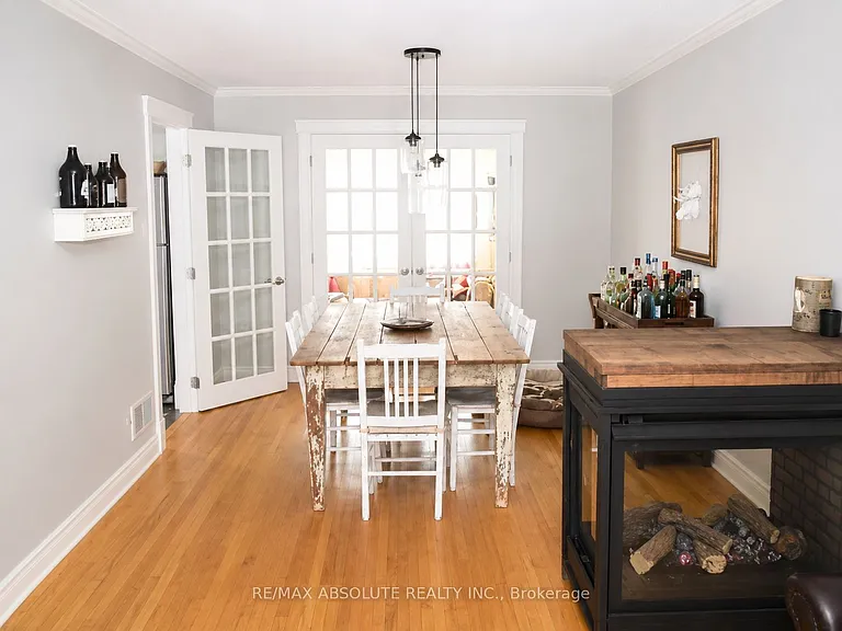1 Arundel Ave — Photo 4