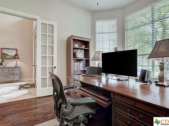 5th image of 1015 Waimea Ct