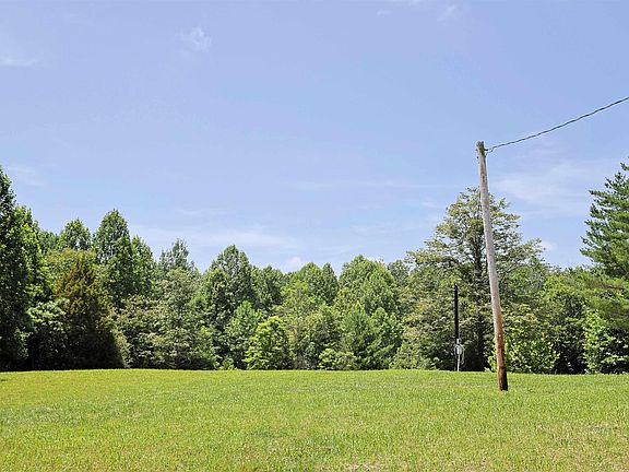 3rd image of S Chapel Hill Rd