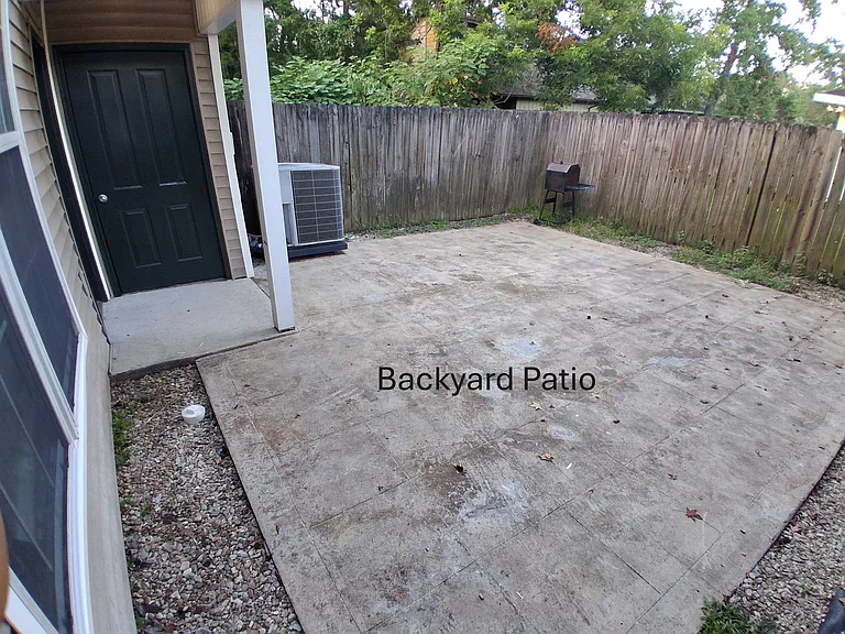 5203 Arlington Ct — Photo 10