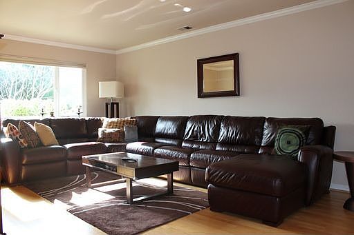 4th image of 800 Cordova Ct