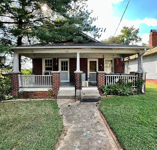 120 S Poplar St — Photo 24