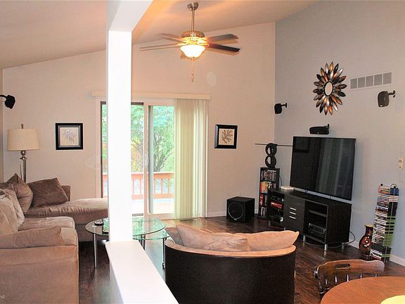 4th image of 20451 Brandonwood Dr