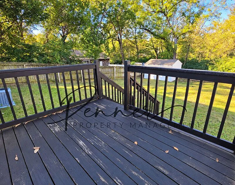 3 bed, 2.0 bath, 1780 sqft, $1,695 — Photo 3