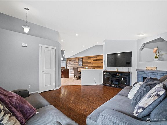 5th image of 7911 204th Street Ct E
