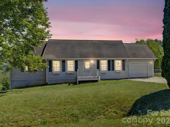 253 Tipton Hill Rd, Leicester, NC 28748