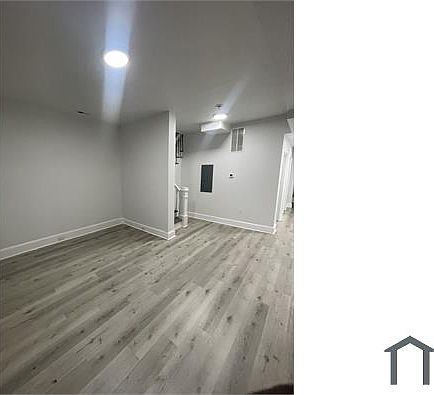4th image of 529 Irving St NW #1