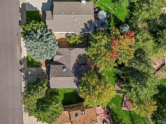 3rd image of 7430 Shoreham Place