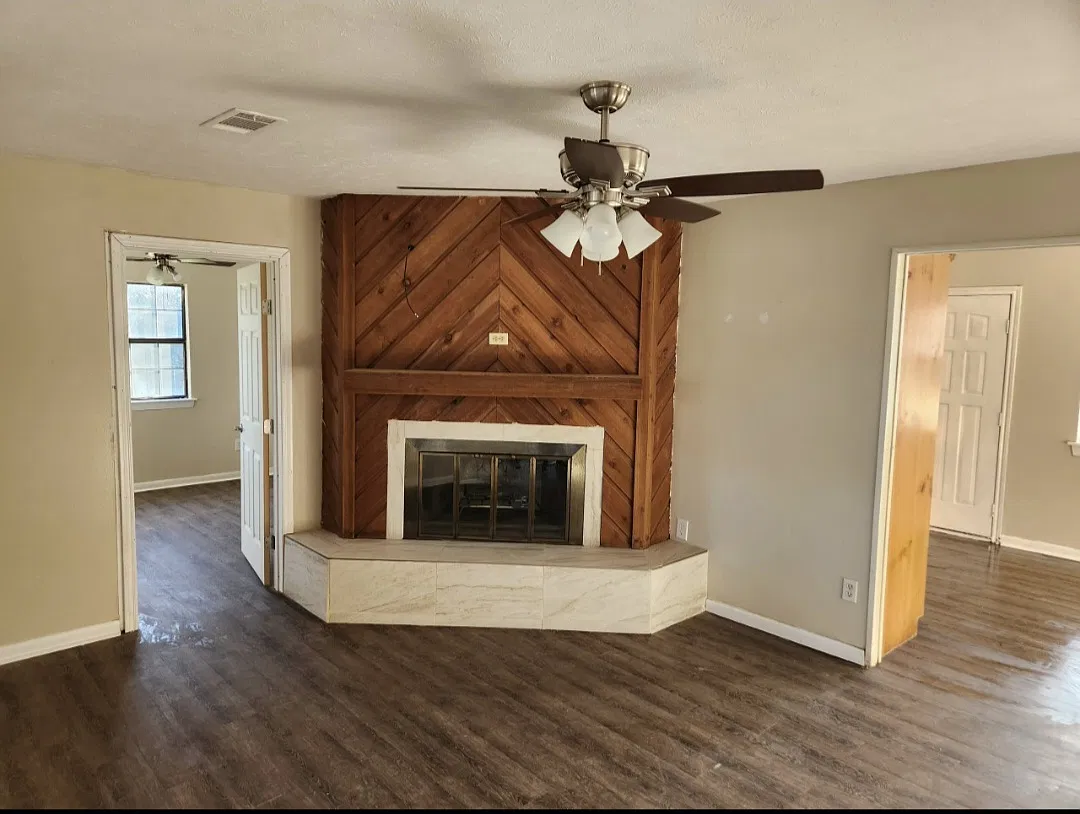 3 bed, 1152 sqft, $1,400 — Photo 3