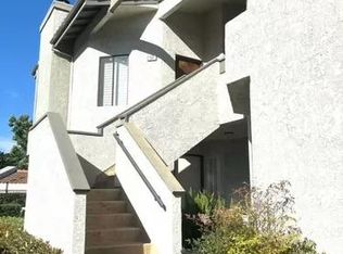 16 Brownfield Ln, Pomona, CA 91766