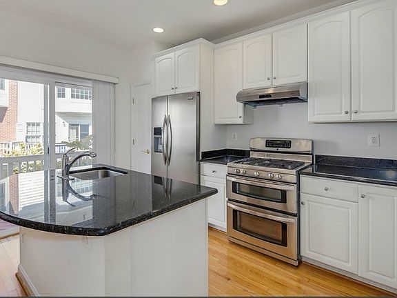 5th image of 529 Casey Ln