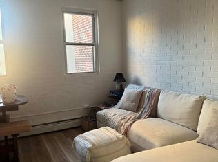 904 S 8th St #3, Philadelphia, PA 19147