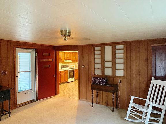2nd image of 131 Lindburg Ave