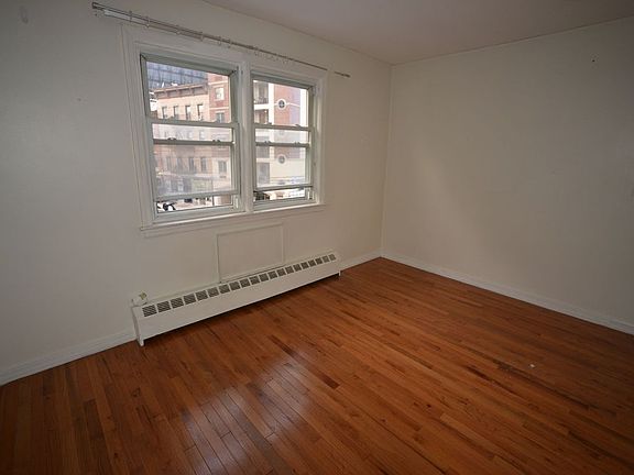 3rd image of 26-01 29th St #3A
