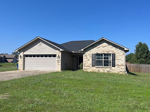 2nd image of 102 Rosebud Cir