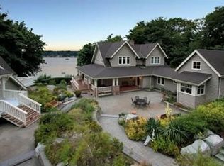 23923 Dockton Rd SW, Vashon, WA 98070