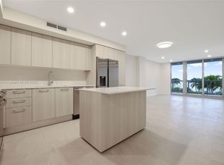 1500 Bay Rd APT 206, Miami Beach, FL 33139