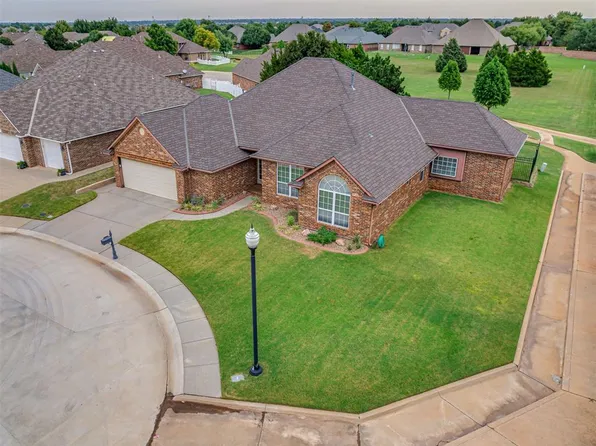 16500 Farmington Way, Edmond, OK 73012