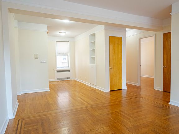 3rd image of 2249 Ocean Ave #42