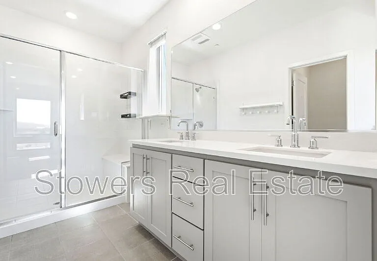 5527 Dublin Blvd — Photo 37