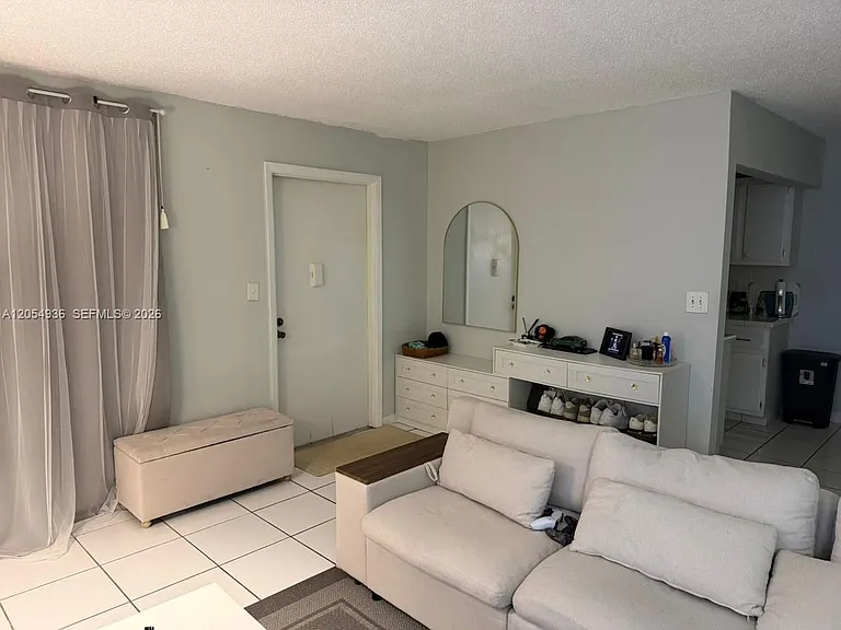 2420 Diana Dr #302 — Photo 10