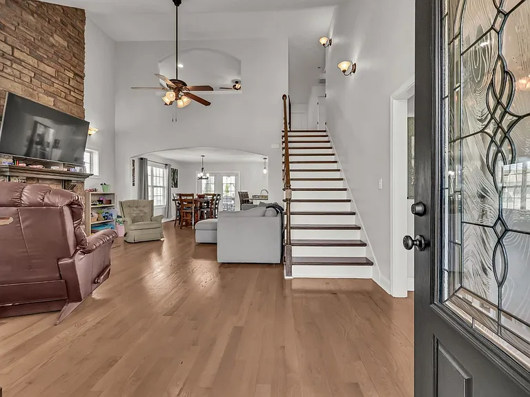 213 John Duke Tyler Blvd — Photo 4