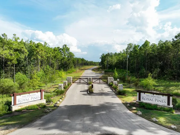 74 Huntsman Ln, Huntsville, TX 77340
