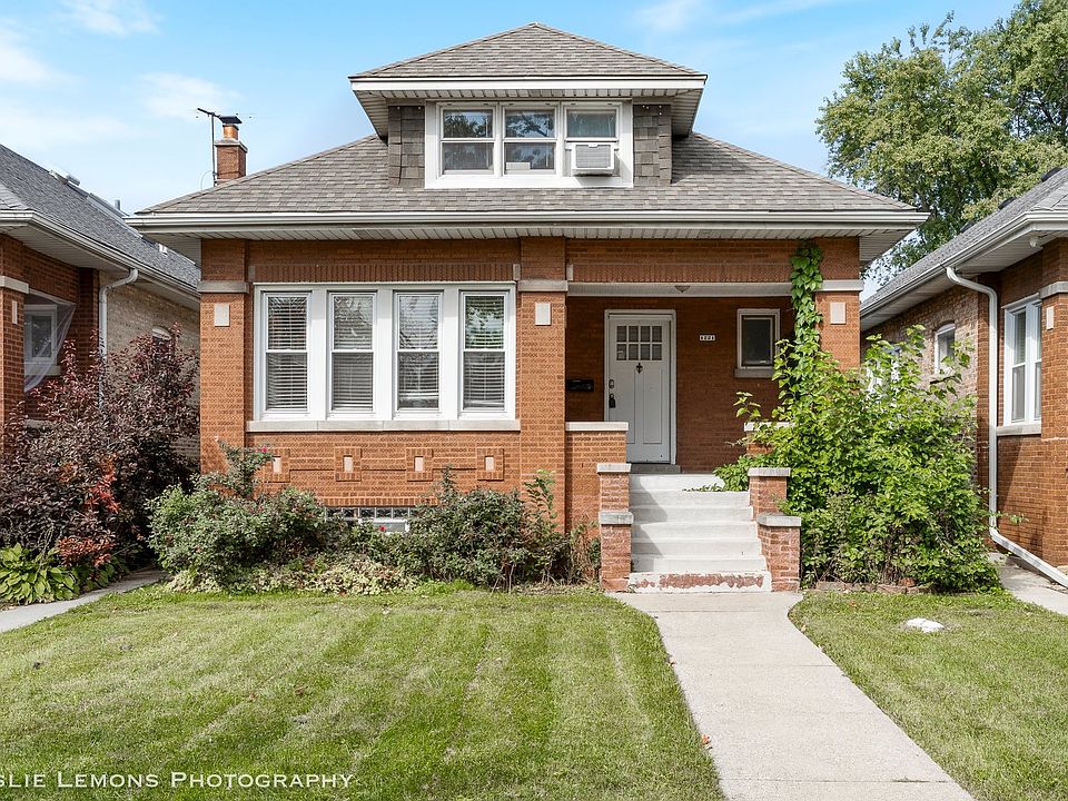 1st image of 1221 Hayes Ave