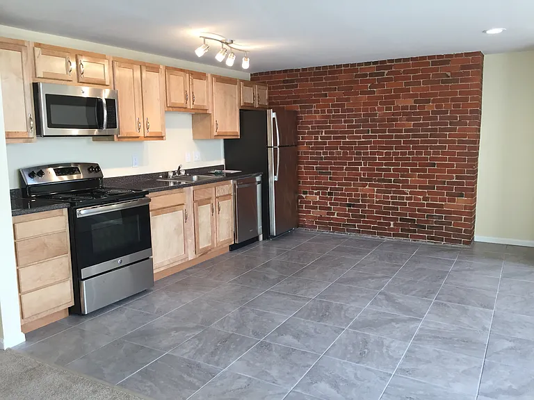 36 Abbott Street — Photo 23