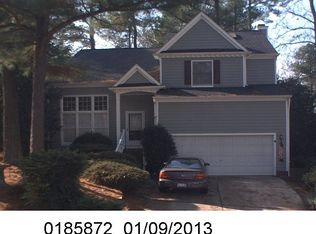 207 Hunters Xing, Cary, NC 27518