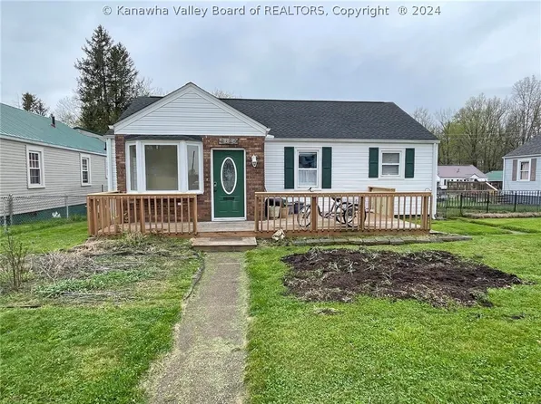 2825 Washington Ave, Saint Albans, WV 25177