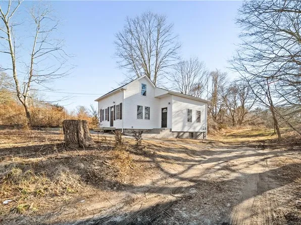 135 Halls Hill Rd, Killingly, CT 06239