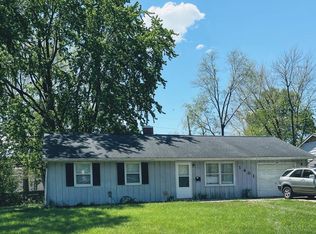 1401 Holly Hill Dr, Champaign, IL 61821