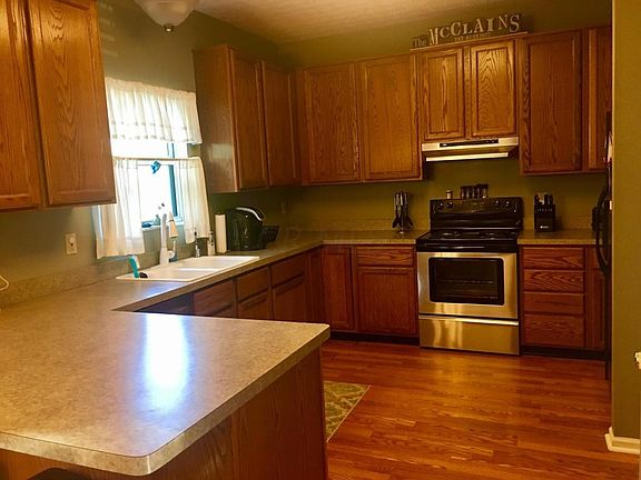 2nd image of 620 Montmorency Dr E