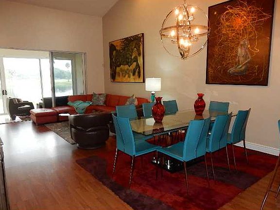 4th image of 4109 Carriage Dr APT L4